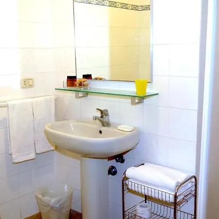Lägenhetshotell Residenza Turistico Alberghiera Corallo 2*
