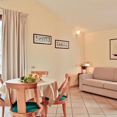 Residenza Turistico Alberghiera Corallo Apart Otel 2*